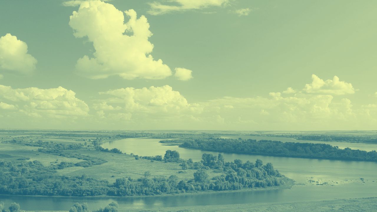 Квиз: Волга впадает в какое море? А Москва-река?