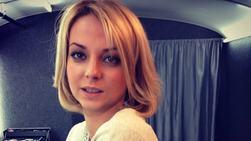 Әншілер мен актрисалардың эротикалық суреттері